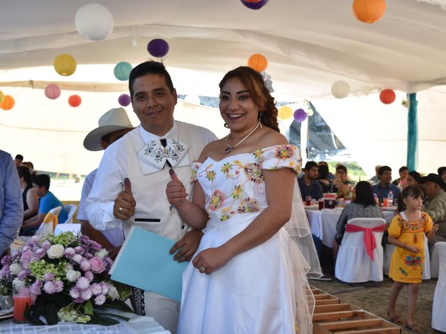 La boda de Alejandro  y Zaida Lucero  en Zontecomatlán de López y Fuentes, Veracruz 10