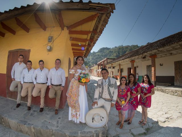La boda de Alejandro  y Zaida Lucero  en Zontecomatlán de López y Fuentes, Veracruz 13