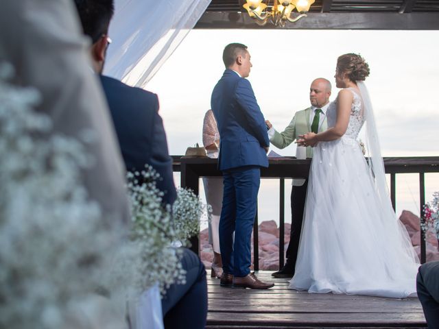 La boda de Víctor y Paola en Puerto Vallarta, Jalisco 14