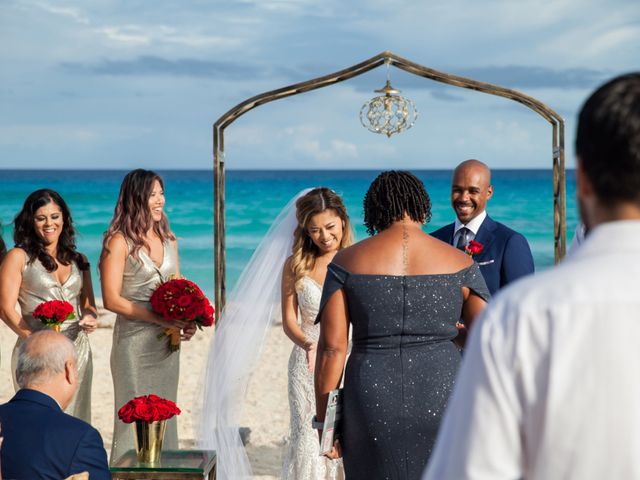La boda de Raymond y Betty en Cancún, Quintana Roo 25