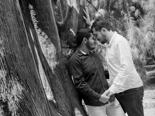 La boda de Oscar y Lalo en Iztacalco, Ciudad de México 31