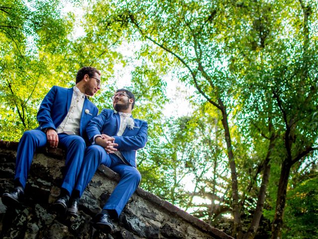 La boda de Oscar y Lalo en Iztacalco, Ciudad de México 44