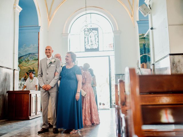 La boda de Joe y Gaby en Puerto Vallarta, Jalisco 13