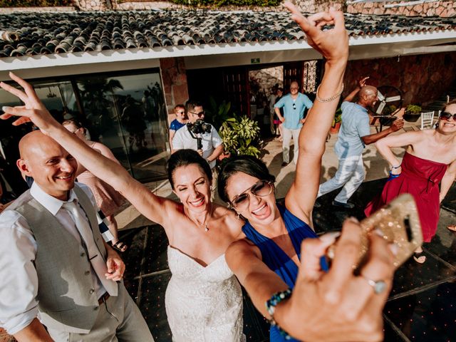 La boda de Joe y Gaby en Puerto Vallarta, Jalisco 23