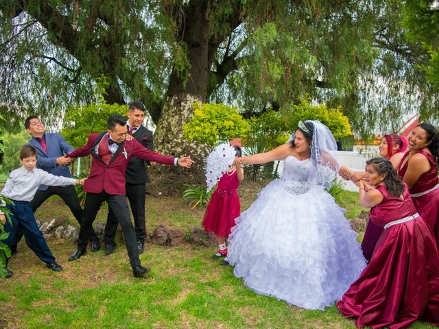 La boda de Aaron y Angélica en Nezahualcóyotl, Estado México 4
