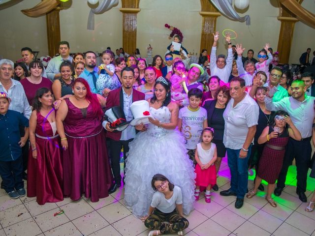 La boda de Aaron y Angélica en Nezahualcóyotl, Estado México 2
