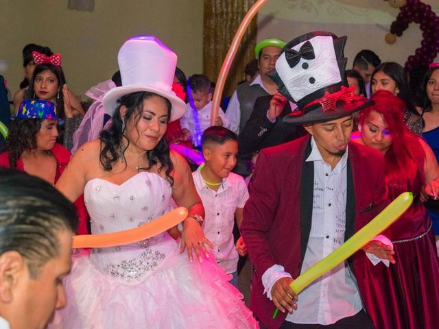 La boda de Aaron y Angélica en Nezahualcóyotl, Estado México 5