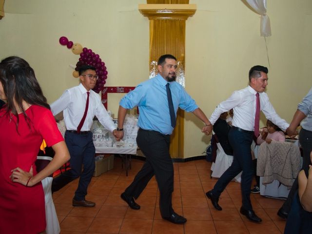 La boda de Aaron y Angélica en Nezahualcóyotl, Estado México 18