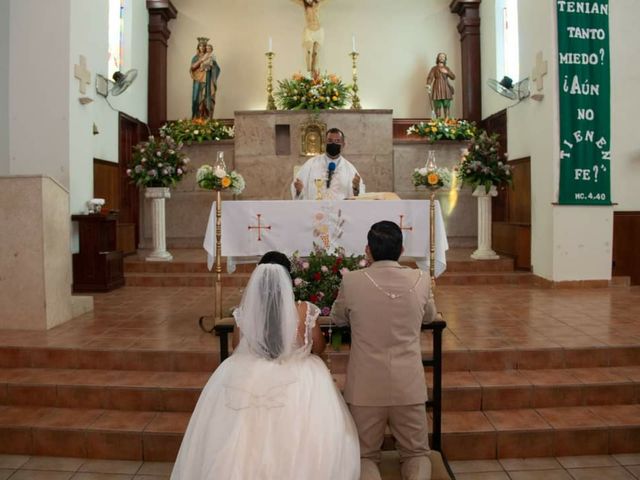 La boda de Ángel y Julieta en Victoria, Tamaulipas 13