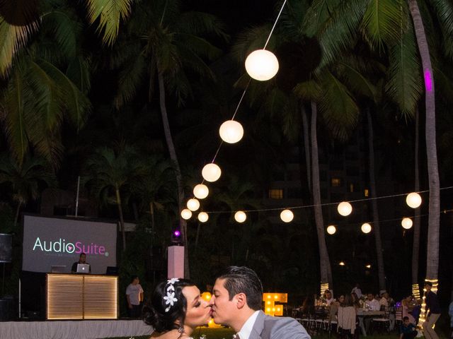 La boda de Joshua y Estefania en Ixtapa Zihuatanejo, Guerrero 27