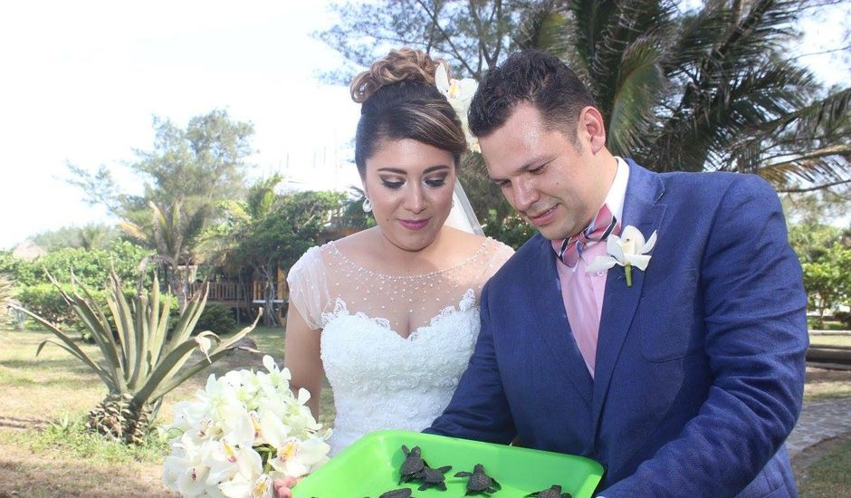 La boda de Miguel  y Teté en Nautla, Veracruz