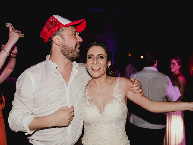 La boda de Alberto y Lorena en Acapulco, Guerrero 83