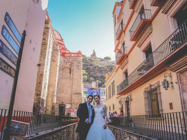 La boda de Aaron y Lydia en Guanajuato, Guanajuato 37