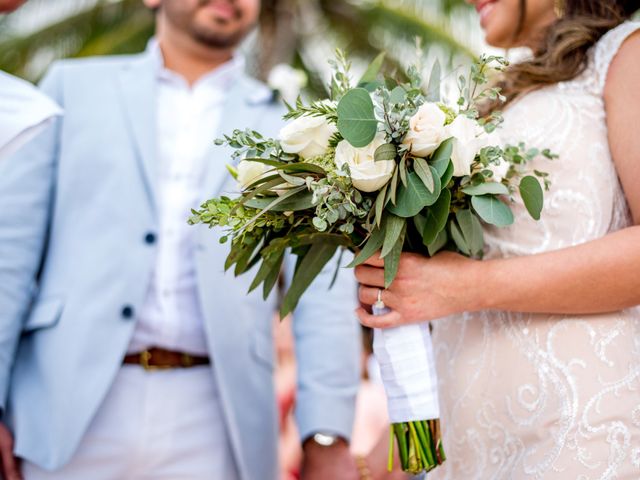 La boda de Hector y Lisa en Playa del Carmen, Quintana Roo 36