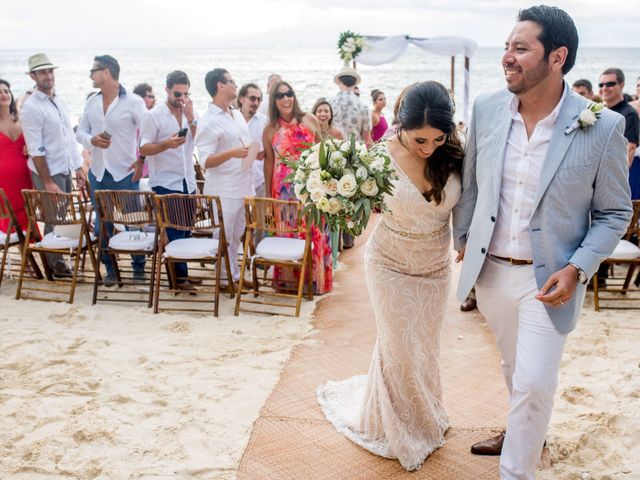 La boda de Hector y Lisa en Playa del Carmen, Quintana Roo 41