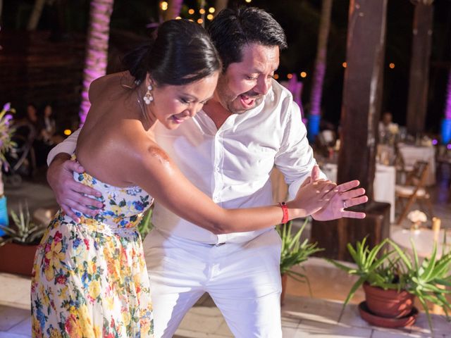 La boda de Hector y Lisa en Playa del Carmen, Quintana Roo 68