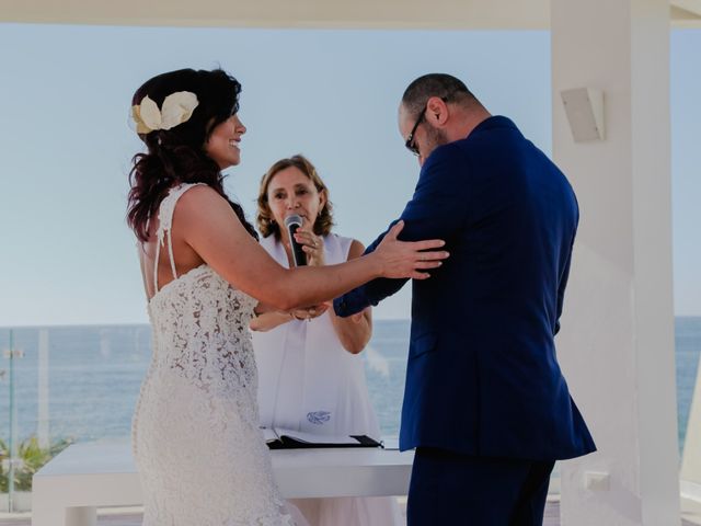 La boda de Arturo y Megan en Bahía de Banderas, Nayarit 38