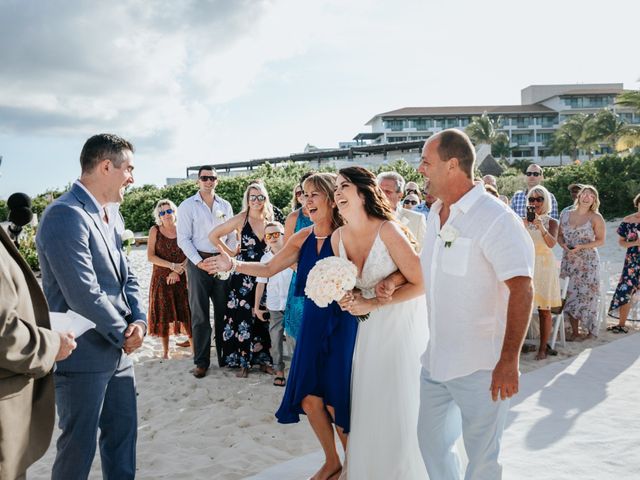 La boda de Colt y Sabrina en Puerto Aventuras, Quintana Roo 39