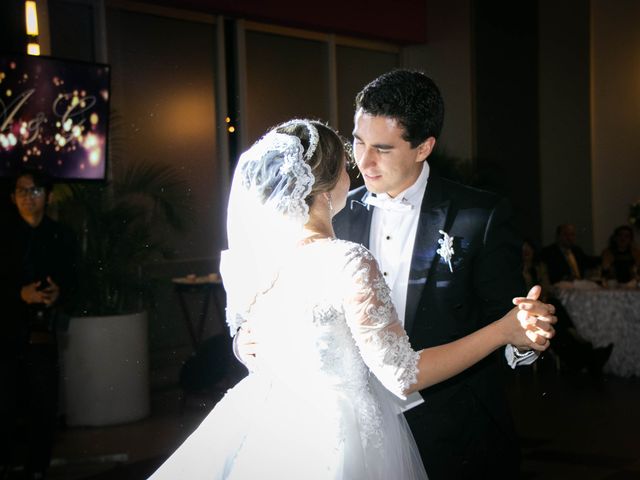 La boda de Gustavo y Ana en Guadalajara, Jalisco 37