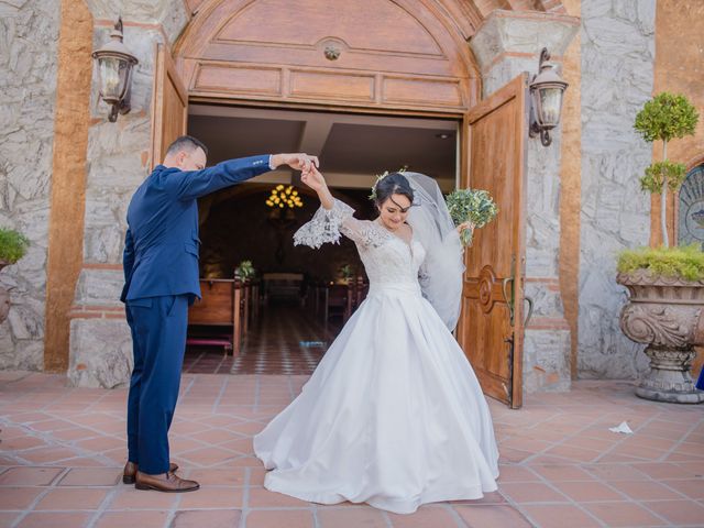 La boda de Giovanni y Alejandra en Hermosillo, Sonora 15
