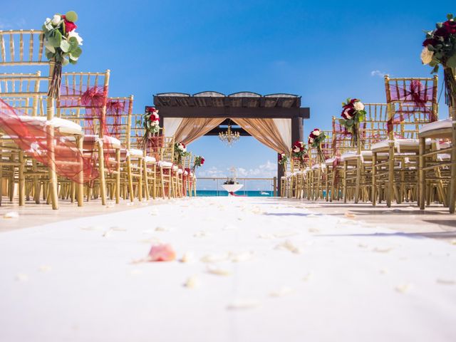 La boda de Rogelio y Cinthia en Cancún, Quintana Roo 16