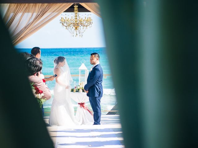 La boda de Rogelio y Cinthia en Cancún, Quintana Roo 26