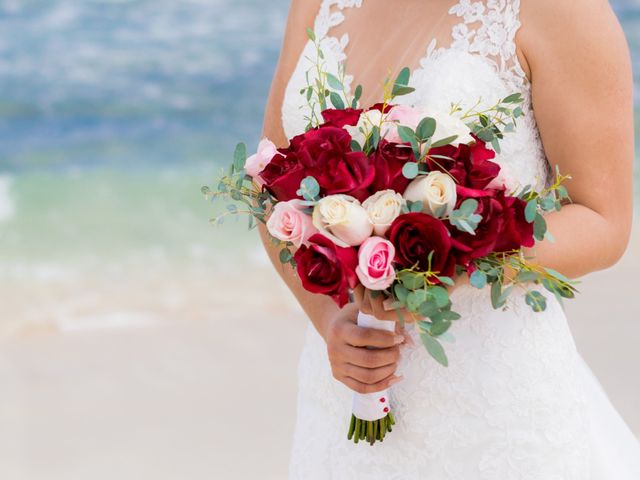 La boda de Rogelio y Cinthia en Cancún, Quintana Roo 54