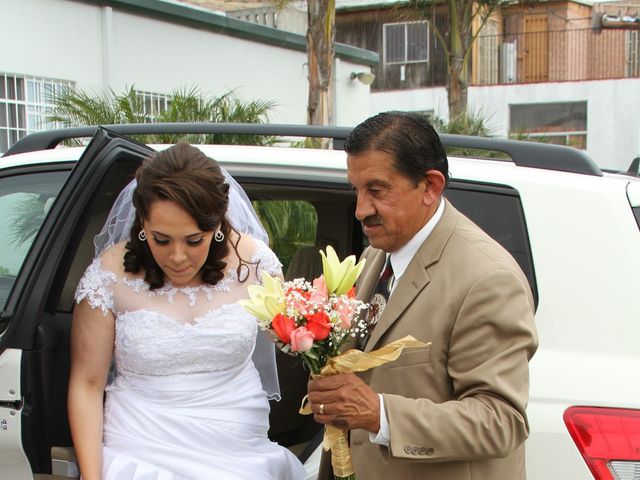 La boda de Jehovani y Melina en Tijuana, Baja California 36