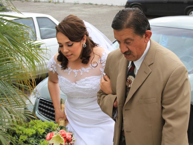 La boda de Jehovani y Melina en Tijuana, Baja California 37