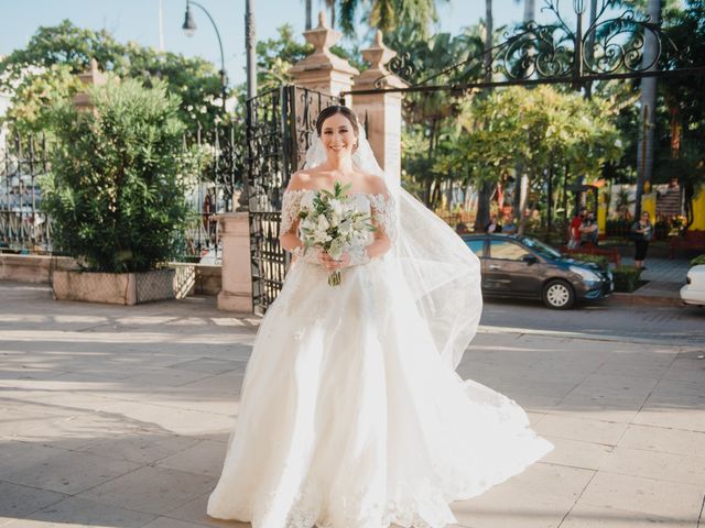 La boda de Luis y Brenda en Mazatlán, Sinaloa 10