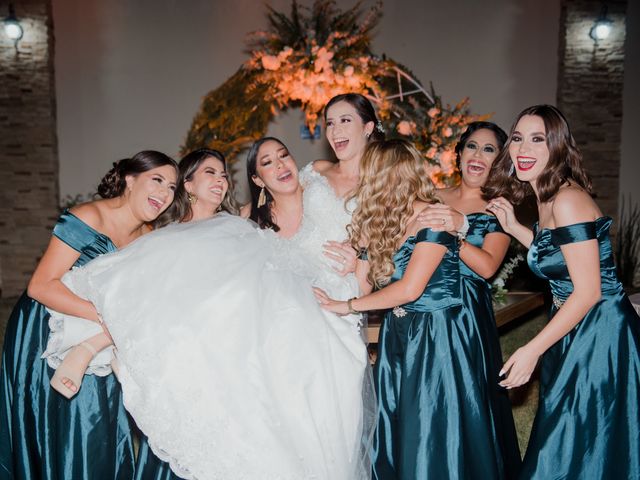 La boda de Luis y Brenda en Mazatlán, Sinaloa 30