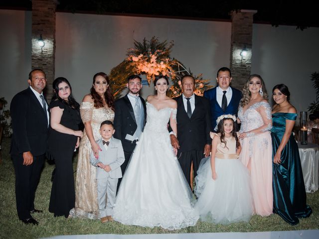 La boda de Luis y Brenda en Mazatlán, Sinaloa 31