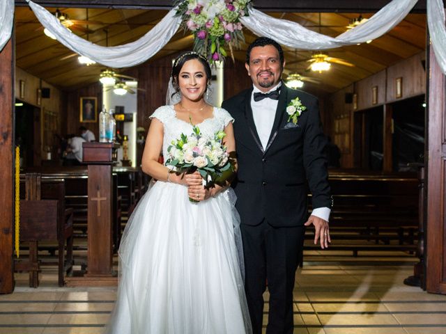 La boda de Lorena y Luis en Tuxtla Chico, Chiapas 18