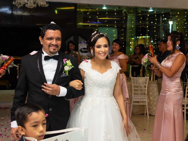 La boda de Lorena y Luis en Tuxtla Chico, Chiapas 36