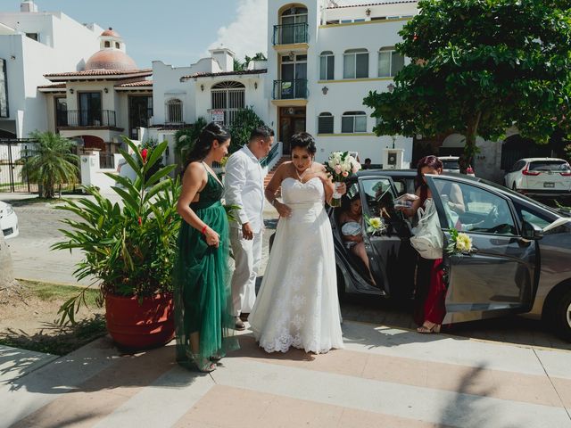 La boda de Orlando y Thania en Bahía de Banderas, Nayarit 37