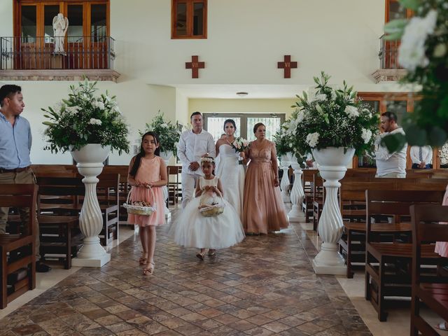 La boda de Orlando y Thania en Bahía de Banderas, Nayarit 39