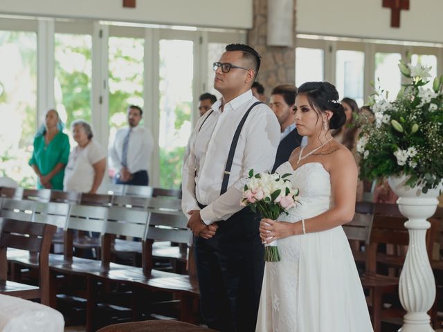 La boda de Orlando y Thania en Bahía de Banderas, Nayarit 40