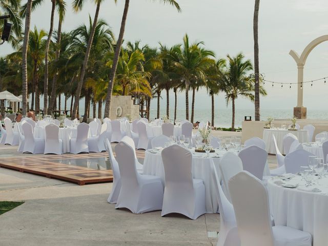 La boda de Orlando y Thania en Bahía de Banderas, Nayarit 56