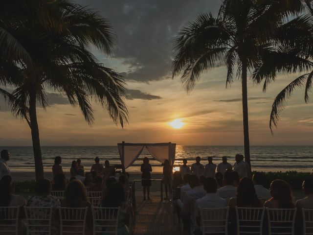 La boda de Orlando y Thania en Bahía de Banderas, Nayarit 63