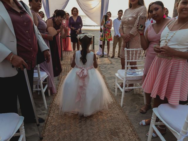 La boda de Orlando y Thania en Bahía de Banderas, Nayarit 65