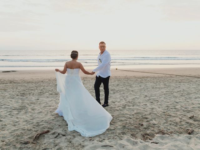 La boda de Orlando y Thania en Bahía de Banderas, Nayarit 79