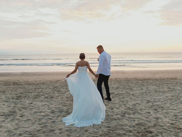 La boda de Orlando y Thania en Bahía de Banderas, Nayarit 80