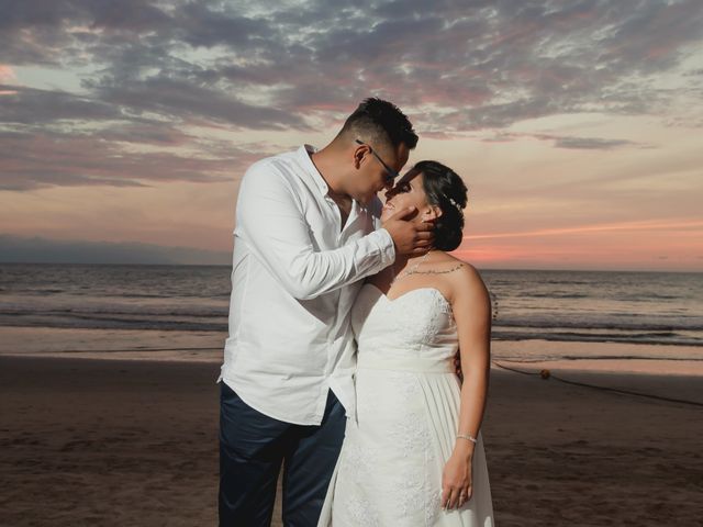 La boda de Orlando y Thania en Bahía de Banderas, Nayarit 85