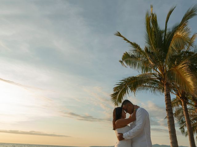 La boda de Orlando y Thania en Bahía de Banderas, Nayarit 132