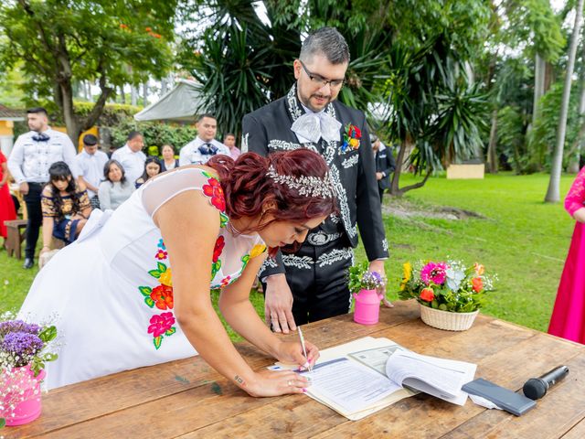 La boda de Carlos y Karen en Cuernavaca, Morelos 24