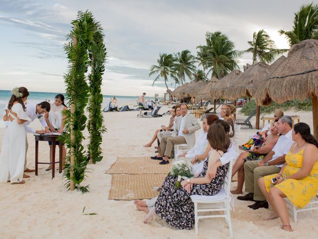 La boda de Carles y María en Tulum, Quintana Roo 17