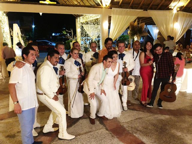 La boda de Alberto  y Elizabeth  en Acapulco, Guerrero 10