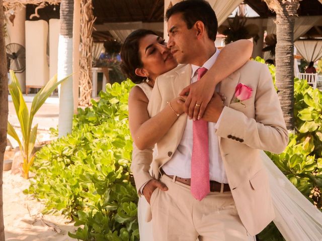 La boda de Alberto  y Elizabeth  en Acapulco, Guerrero 18