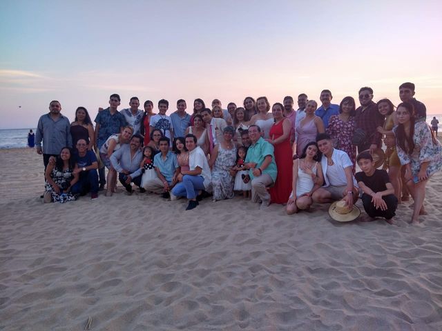 La boda de Alberto  y Elizabeth  en Acapulco, Guerrero 27