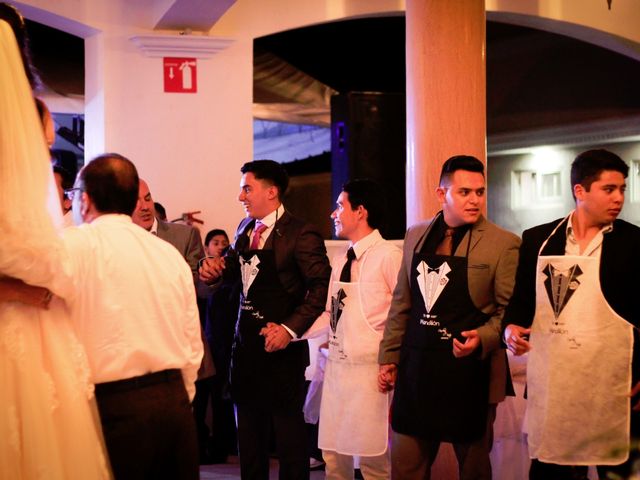 La boda de Víctor y Carolina en Irapuato, Guanajuato 33